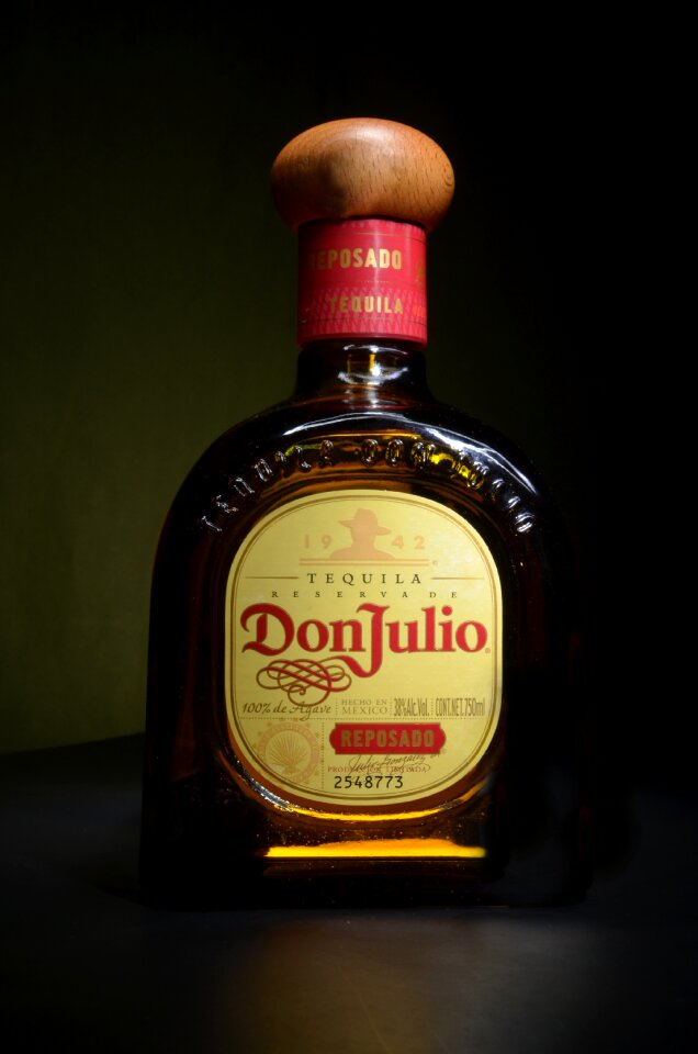 Alcohol bottle light
