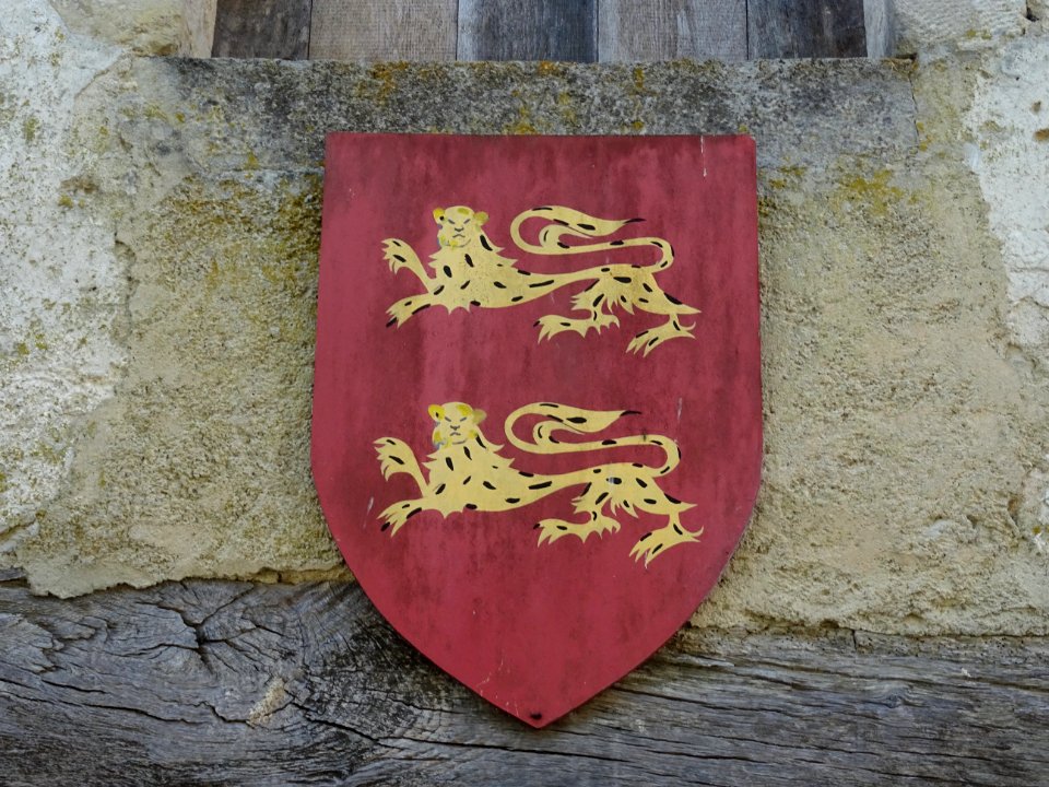 Blason sur une maison ... , Vignory, Haute-Marne 