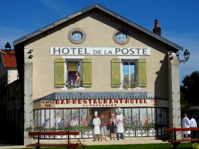 Hôtel de la poste, fresque murale réaliste, Joinvile, Haut… 