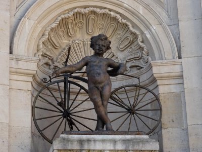 Monument : A Pierre et Ernest Michaux inventeurs et propag… 