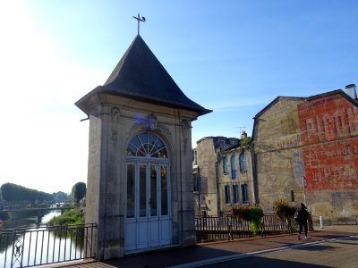 Chapelle-oratoire Notre-Dame-de-la-Paix sur le pont Notre-… 