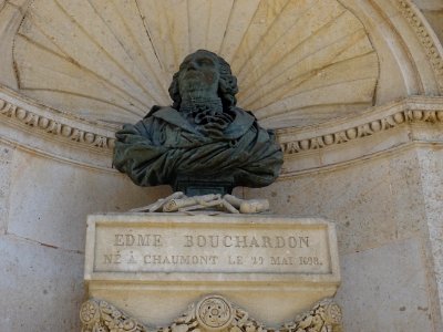Statue Edmé Bouchardon né à Chaumont le 29 mai 1698 ... Co… 