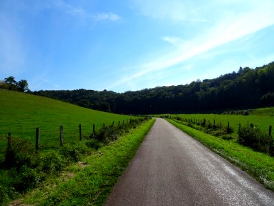 Sur une petite route entre Brauvilliers, Meuse et Sommevil… 