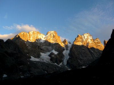 Lever de soleil sur le Mont Pelvoux et le Col Est du Pelvo… 