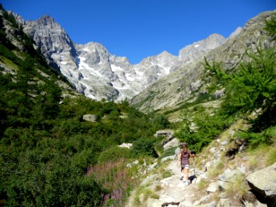 La remontée du vallon des Bans 