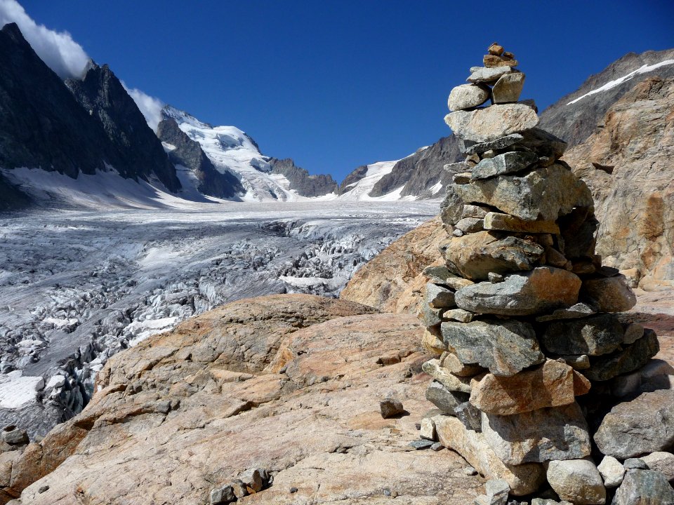 Mon plus beau cairn, sur la rive gauche du Glacier Blanc 