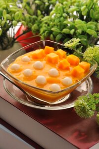 Refreshing gourmet hot and cold drink