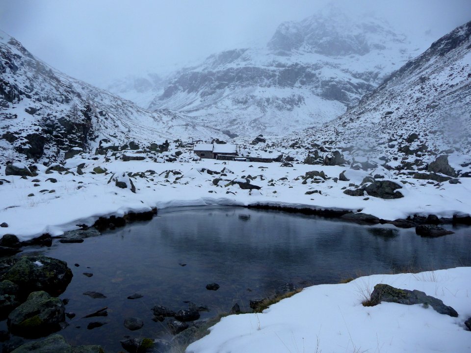 Cabane du Jas Lacroix, neige et froidure 