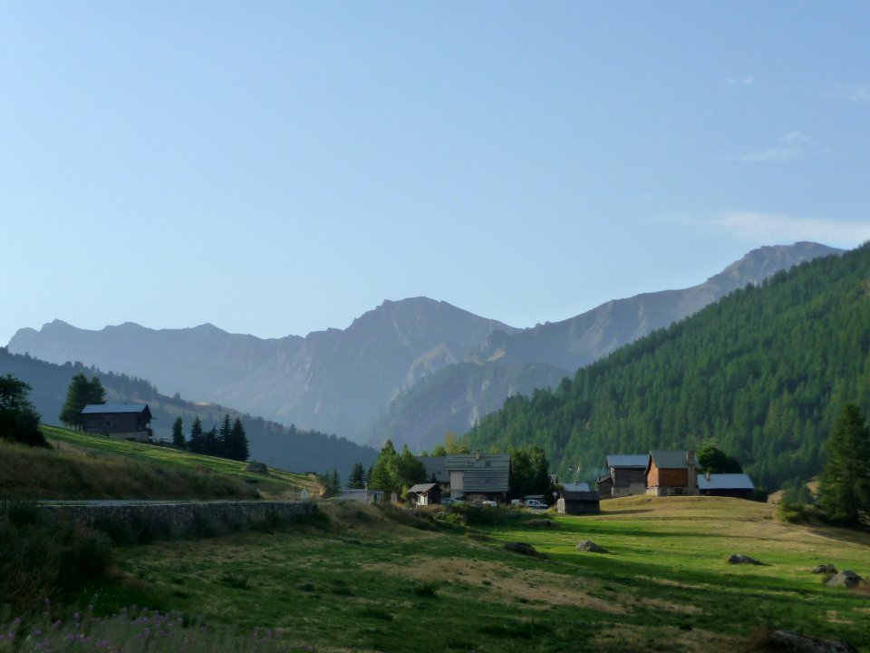 La Rua, avant Molines-en-Queyras, Hautes-Alpes 
