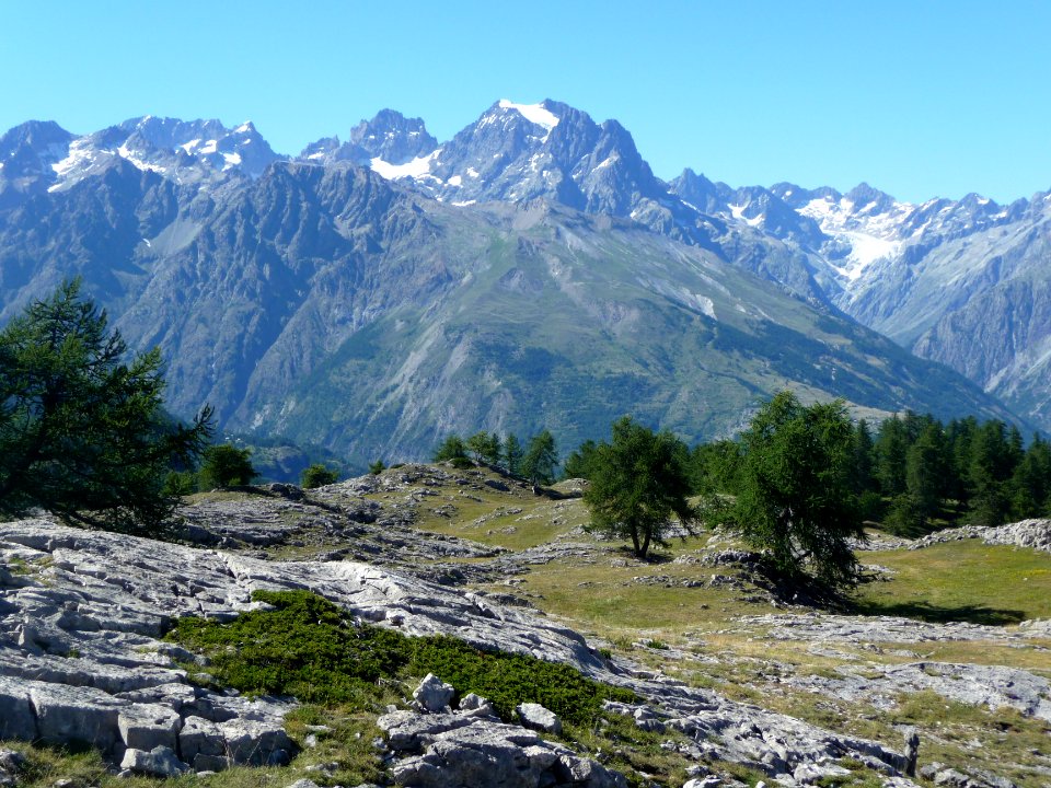 Depuis les Têtes, l'Ailefroide, le Pic Sans Nom, le Mont P… 