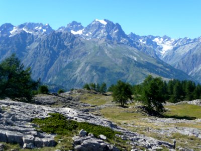 Depuis les Têtes, l'Ailefroide, le Pic Sans Nom, le Mont P… 