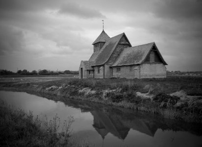 327 kent Fairfield Church bw photo