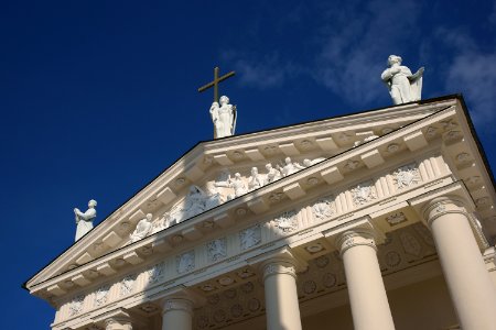 327 vilnius Cathedral Portico 