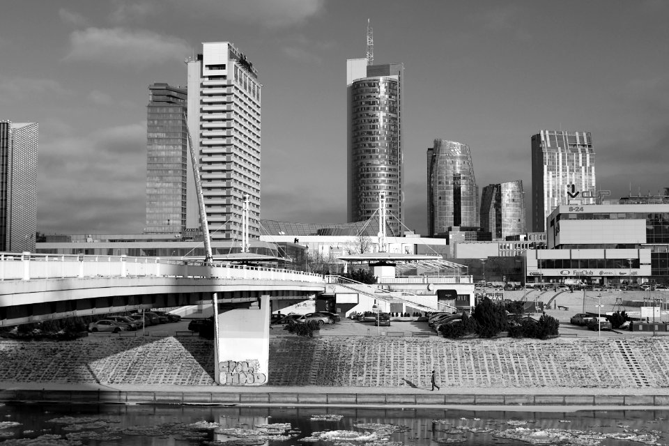321 vilnius The White Bridge and Europa Centre 