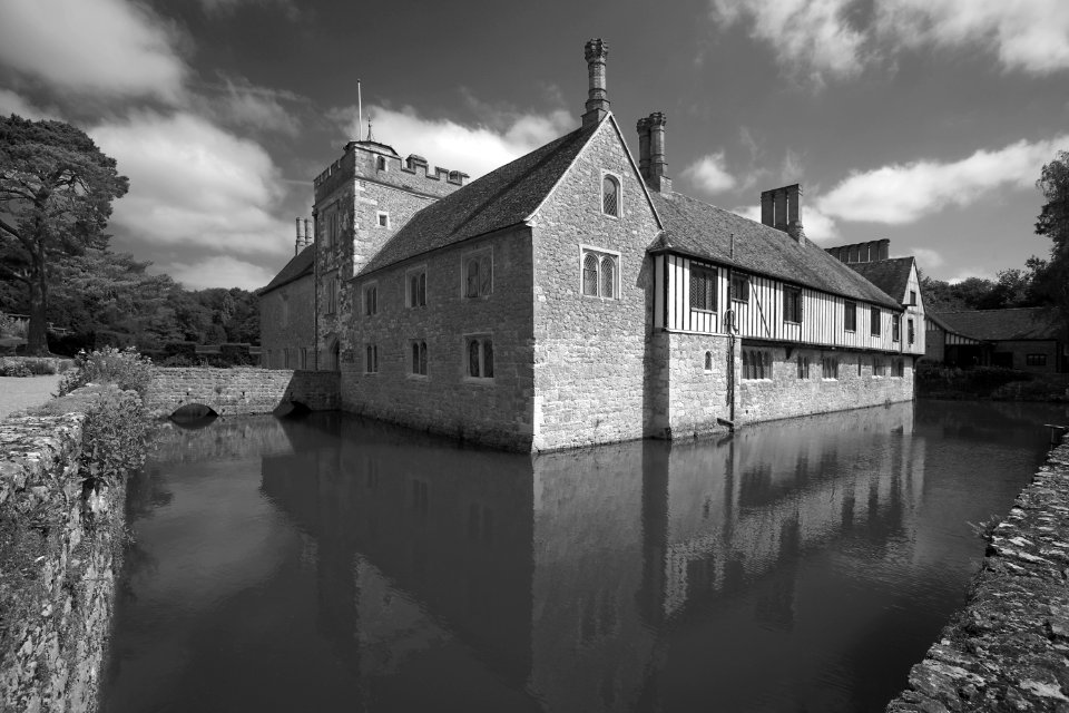 275 kent Ightham Mote bw photo