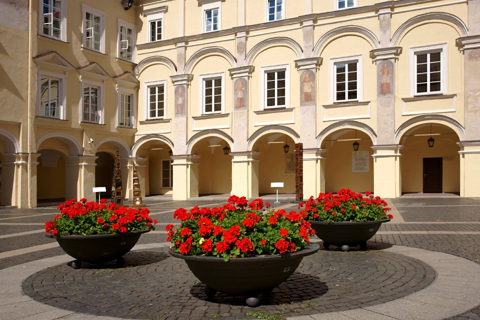 242 vilnius Old University Campus 