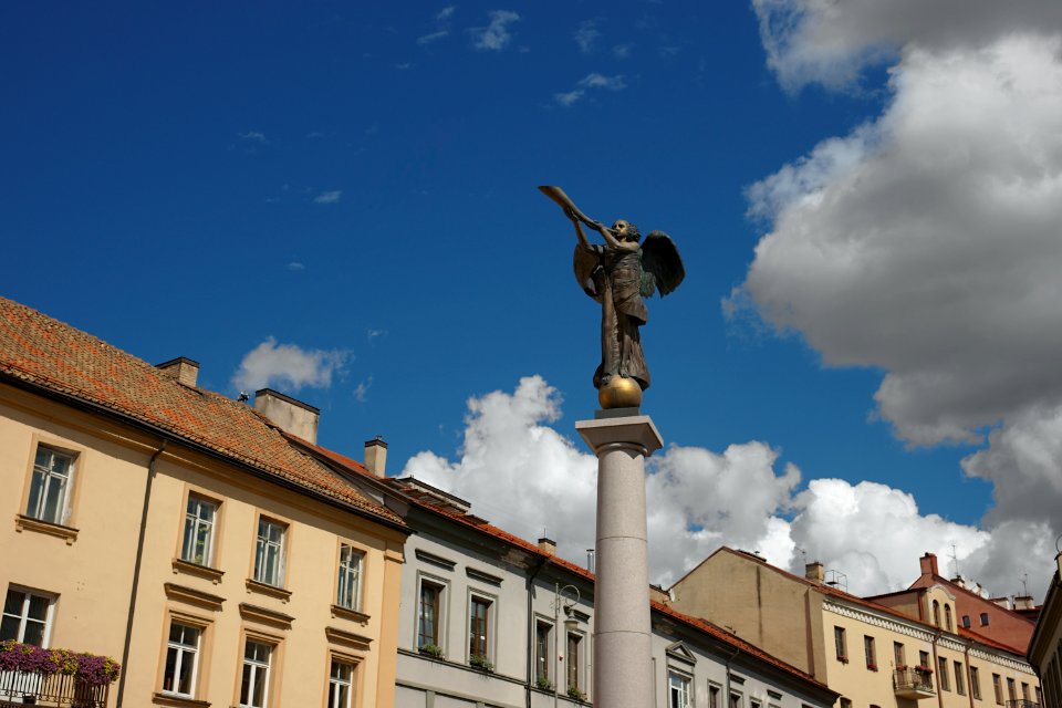 192 vilnius Heralding the Cloud 