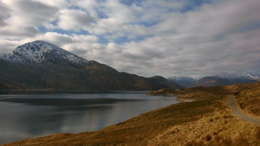 62 highlands Loch Quoich photo