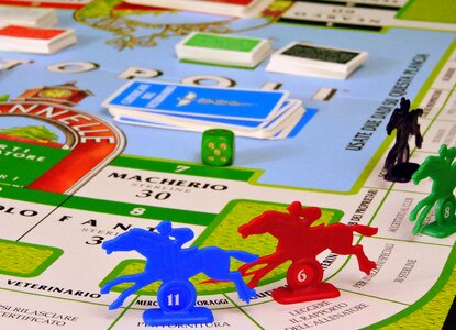 Play race horse racing
