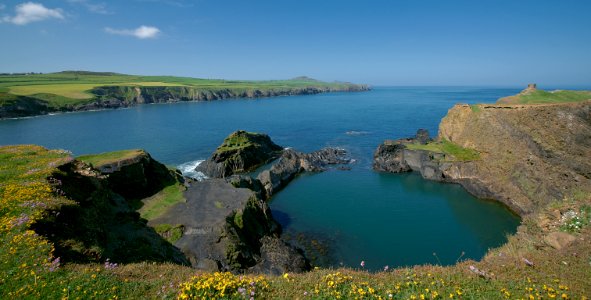 80 pembrokeshire Abereiddi colour photo