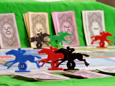 Play race horse racing