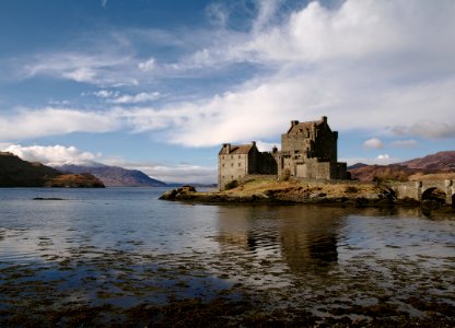 06 highlands Eilean Donan Castle photo