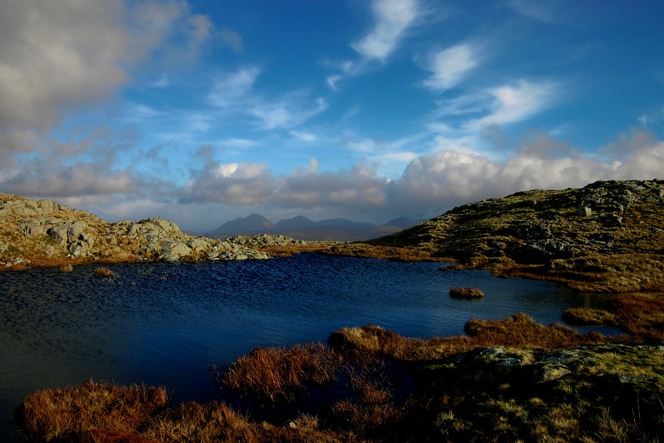 19 skye Red Cuillin from Stockval 