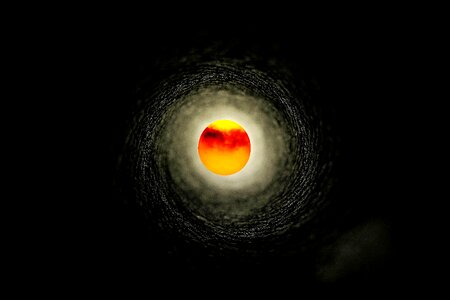 Hole black hole end