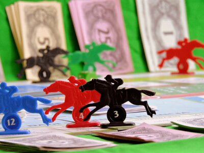 Play race horse racing