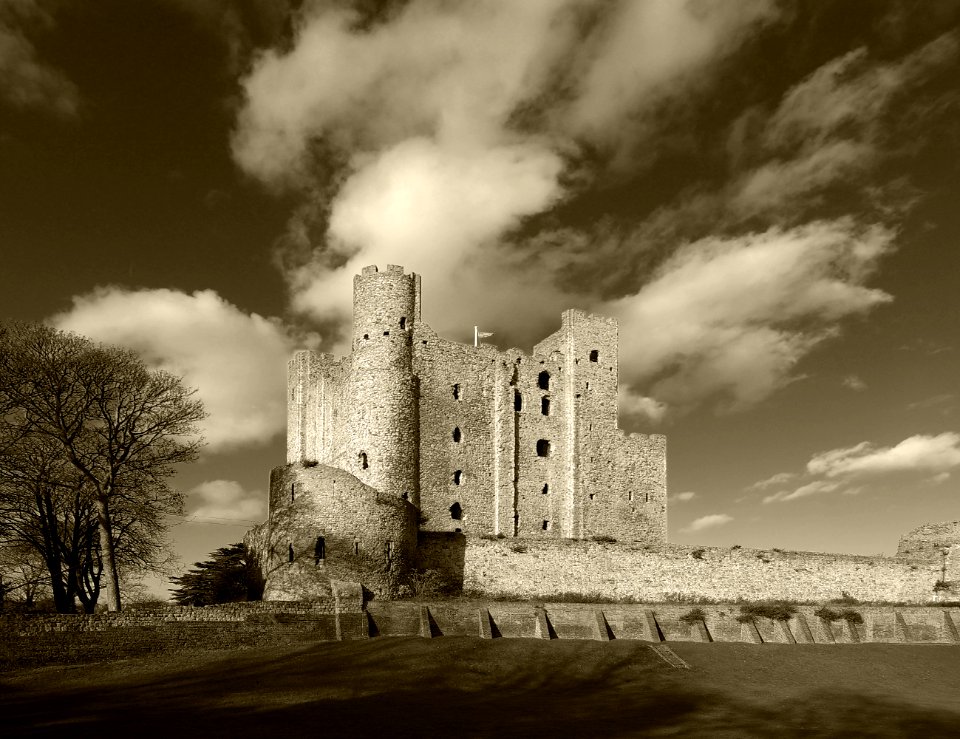 06 kent Rochester Castle photo