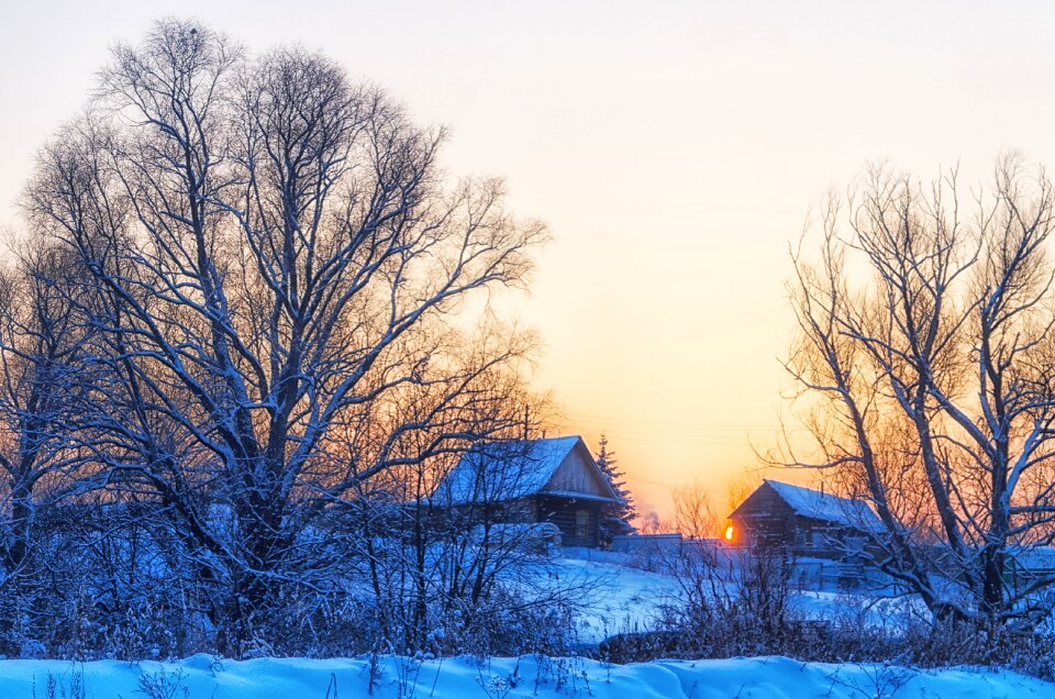 Snow russia cottage