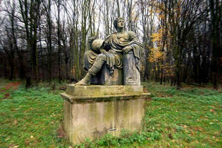 Statue god marth meadow