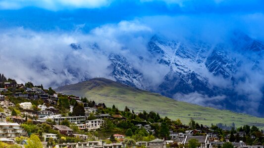 Queenstown newzealand mountain
