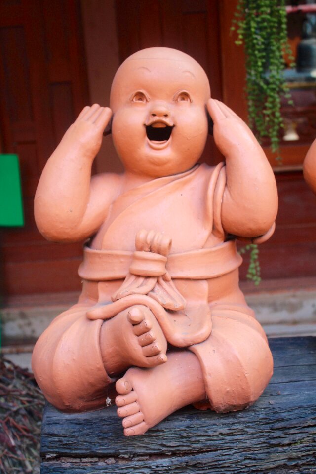 Sculpture statue buddhism