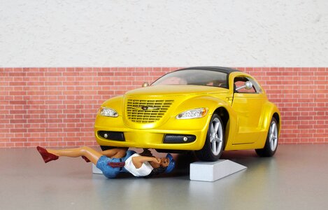 Mechanic workshop model