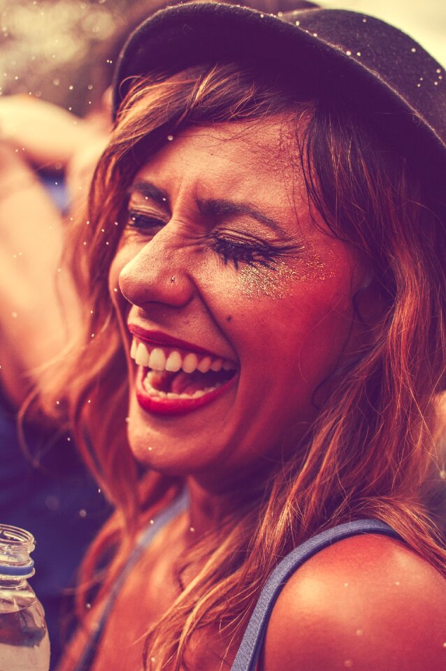 Club festival portrait