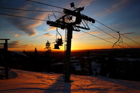 Backlight piste downhill skiing
