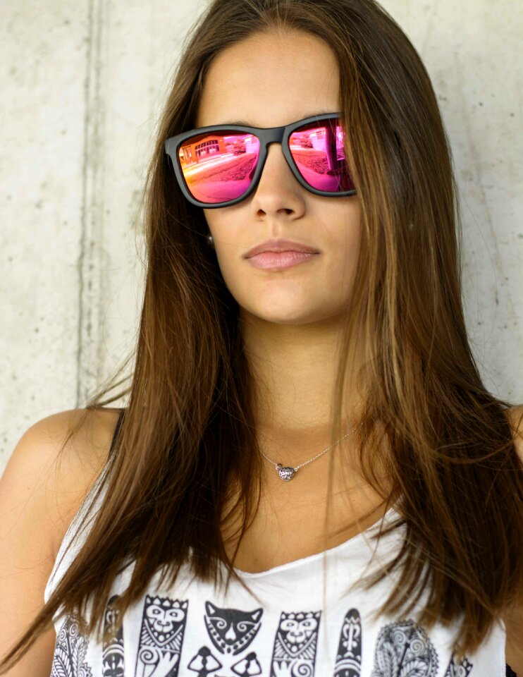 Girl sunglasses aviator