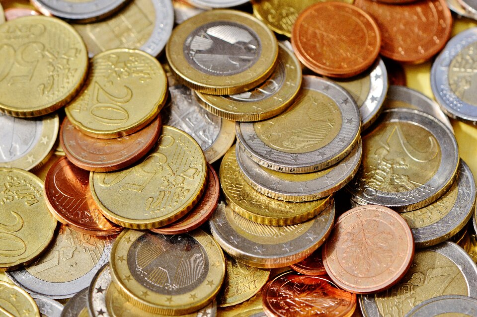 Currency specie loose change