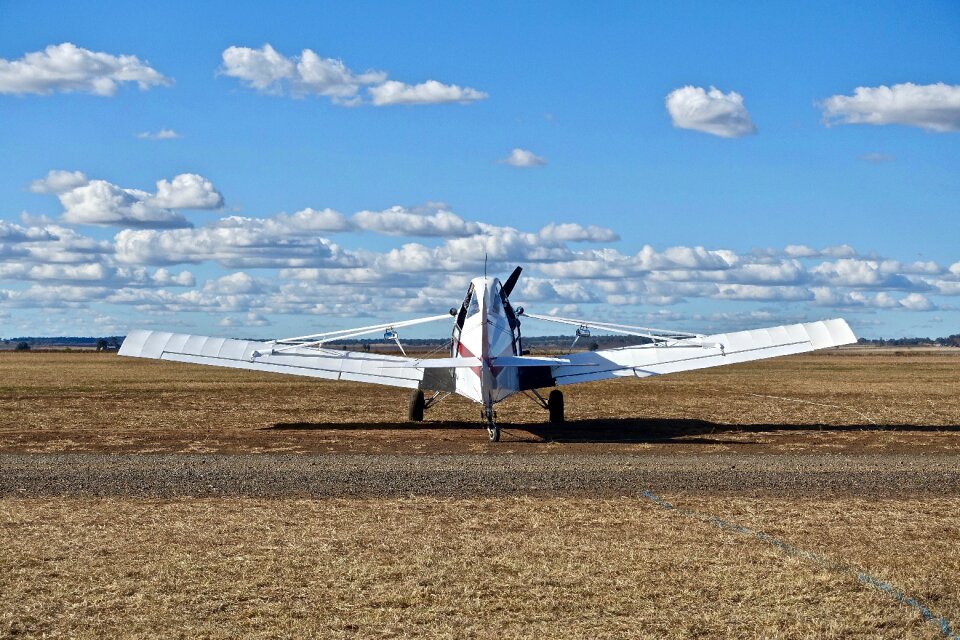 Aeroplane aviation crop dusting