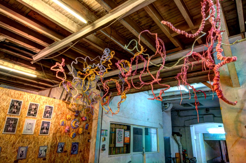 50 artistes à l'atelier Ni 