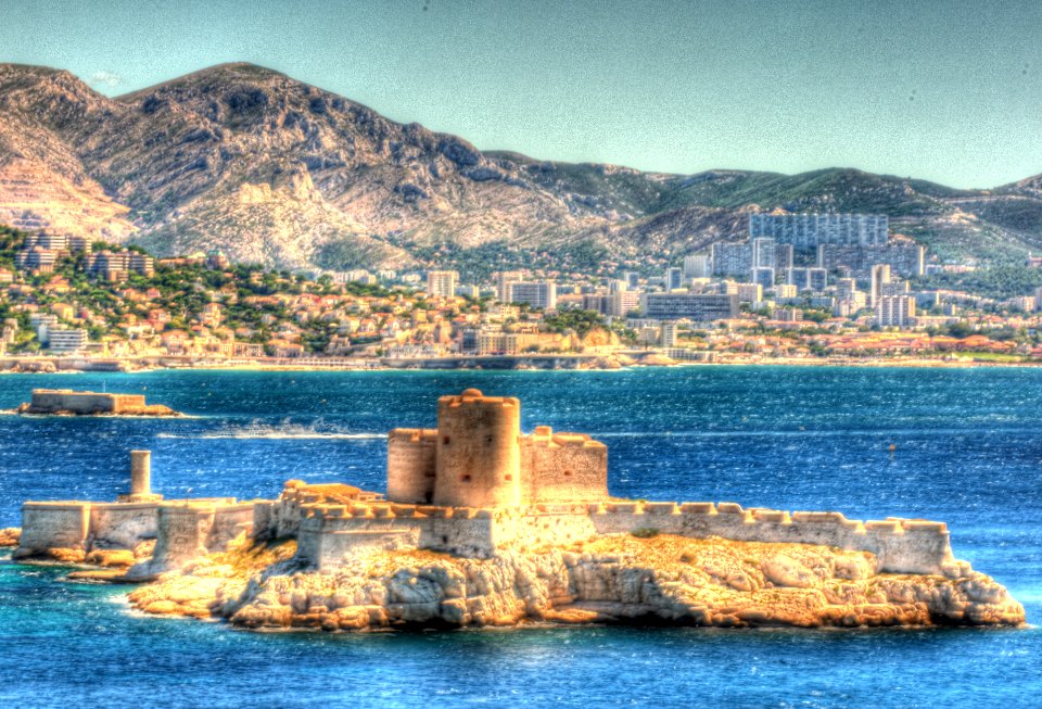 DSC_2051And7more_tonemapped 