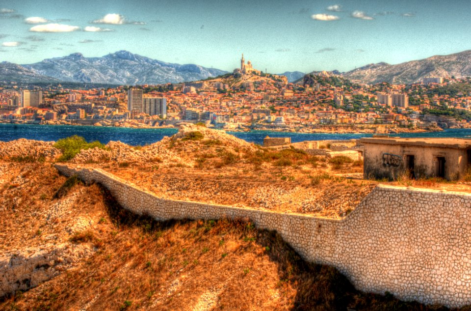 DSC_2039And8more_tonemapped 