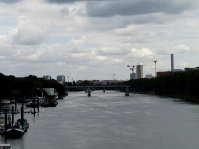 202107_0437 