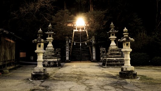 Guardian dogs torii shimenawa
