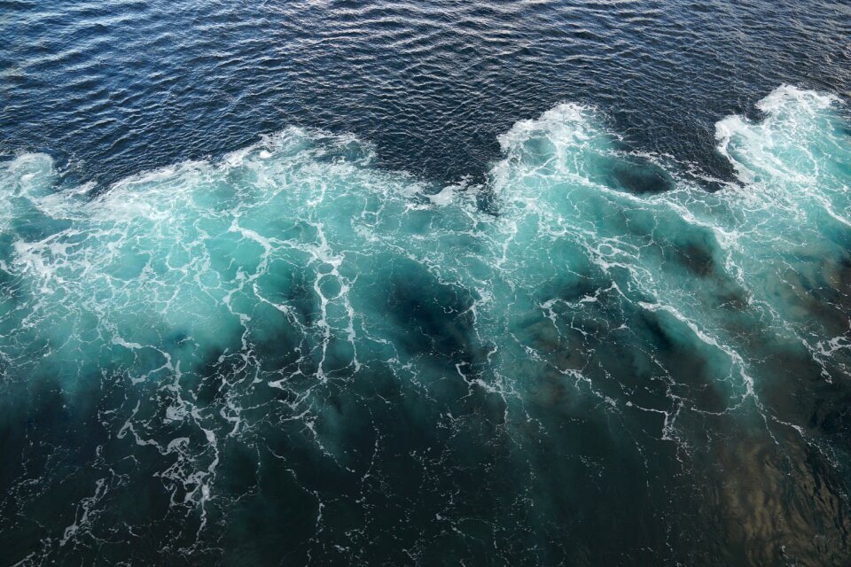Ocean blue white
