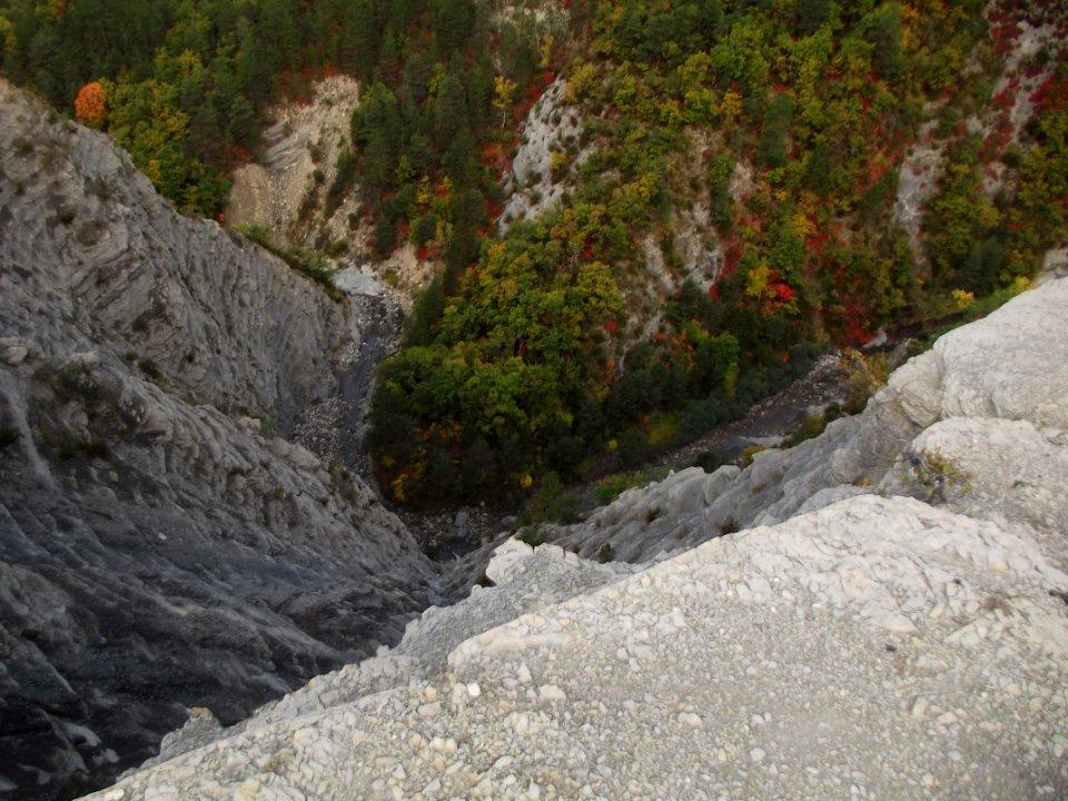 201210_0035 