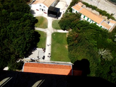 201208_0077 