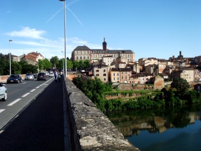 201206_0042 