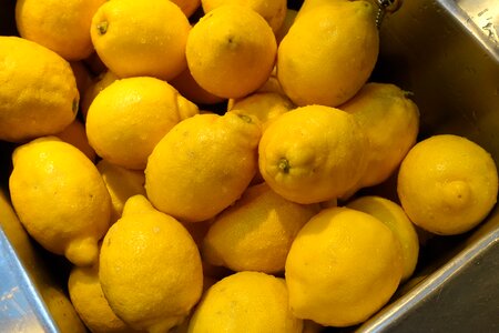 Yellow fruit cooking photo